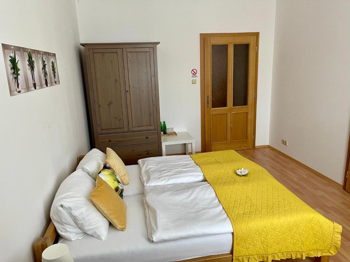 Penzion U Vlcku Cheb Exterior foto